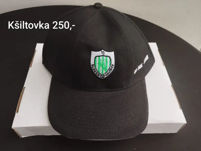 Kšiltovka černá